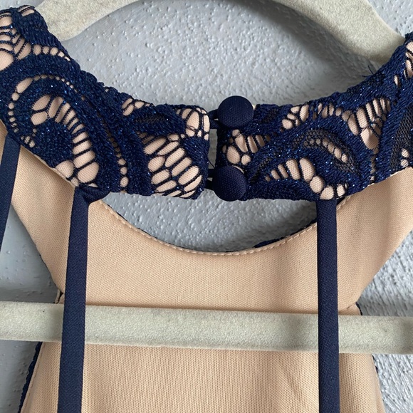 B. Darlin Formal Dress Size 4 Navy Blue Fit & Flare Glitter Lace Party Halter - Picture 10 of 11